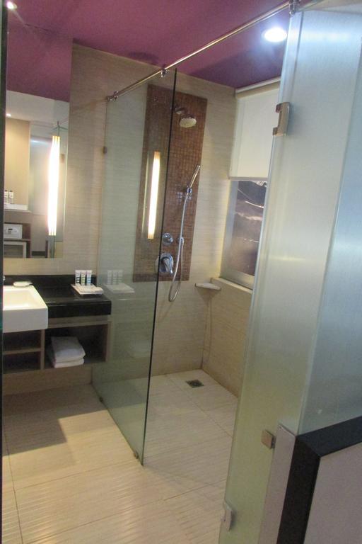 Mercure Palu Extérieur photo