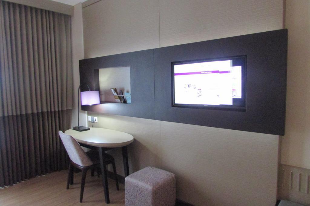 Mercure Palu Extérieur photo