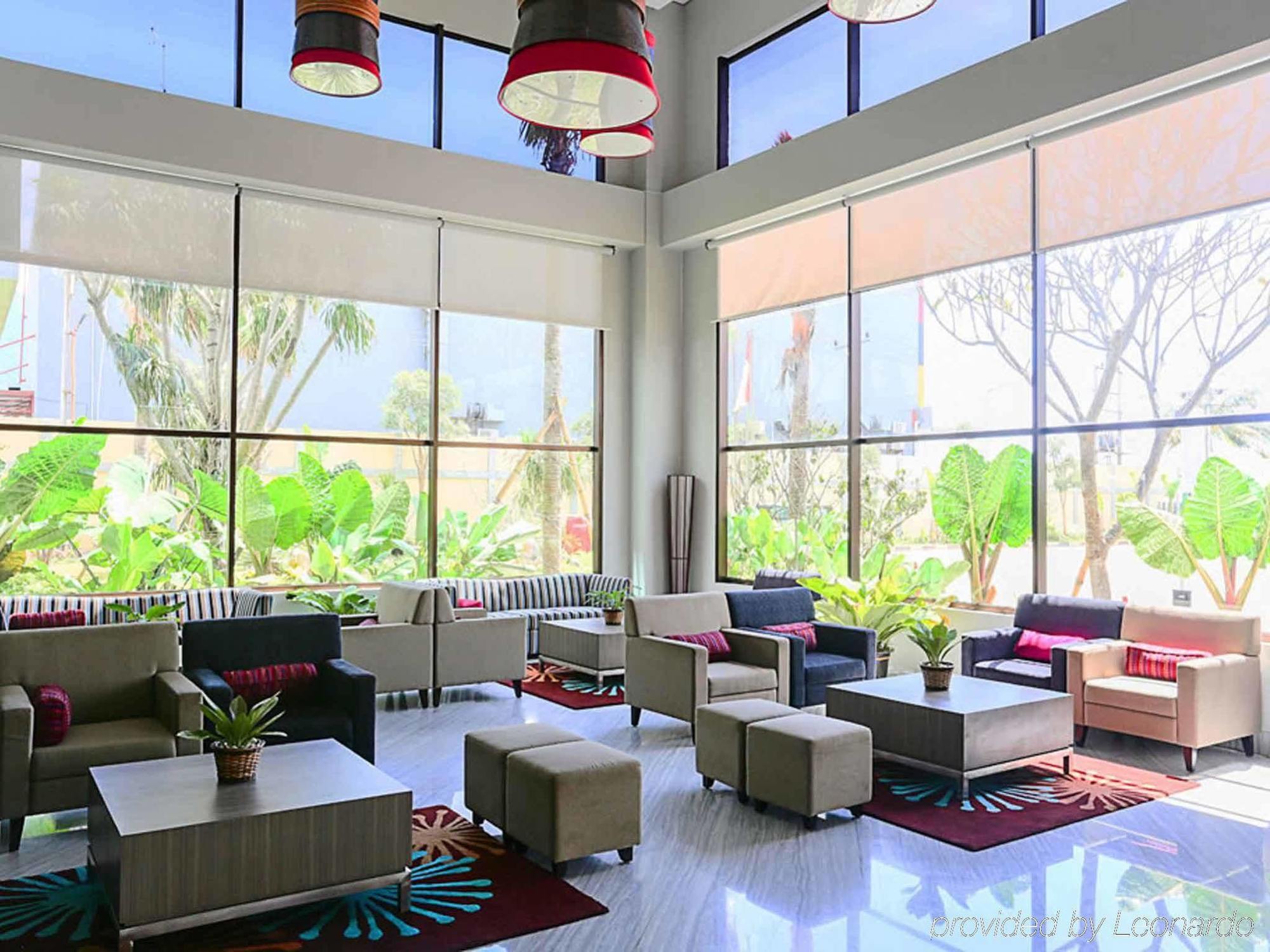 Mercure Palu Extérieur photo