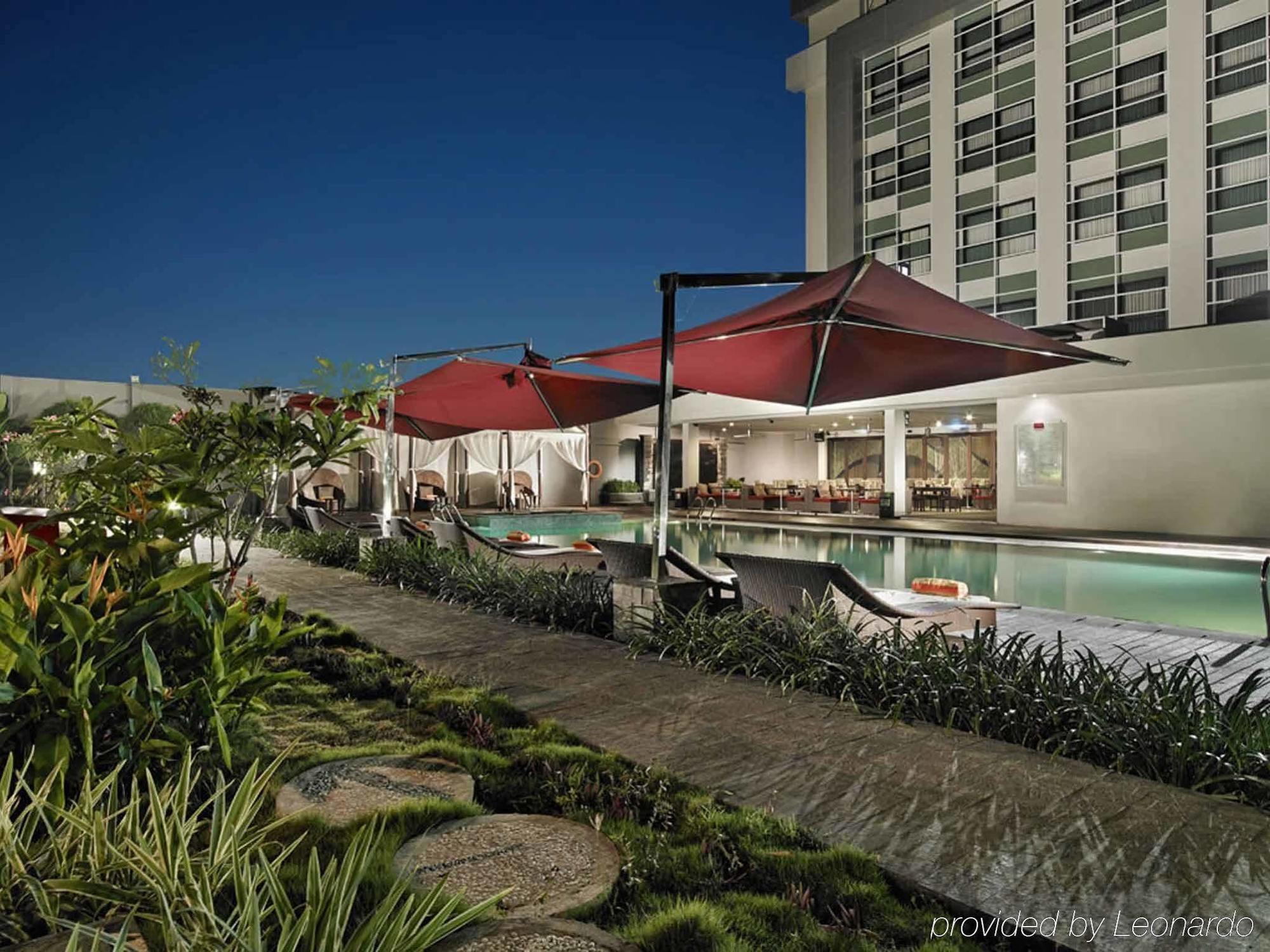 Mercure Palu Extérieur photo
