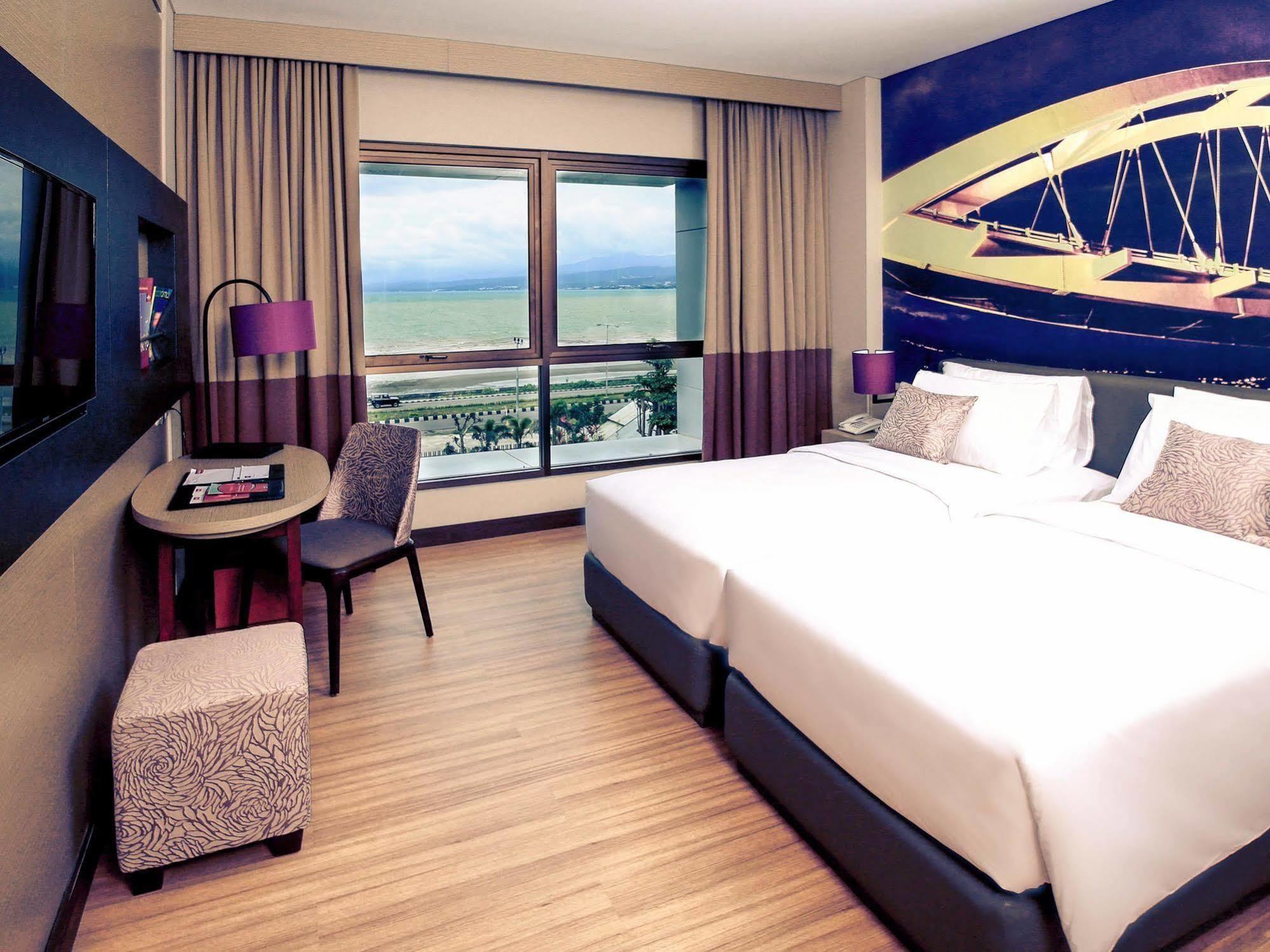Mercure Palu Extérieur photo