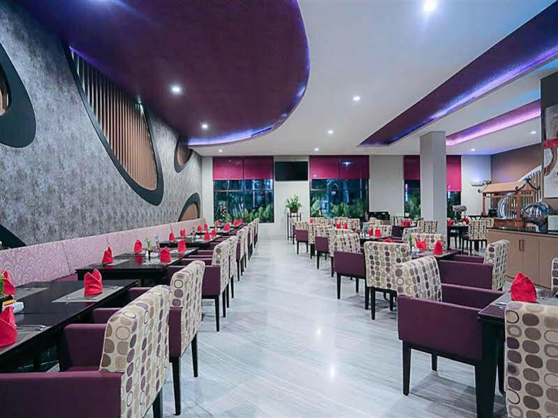 Mercure Palu Extérieur photo