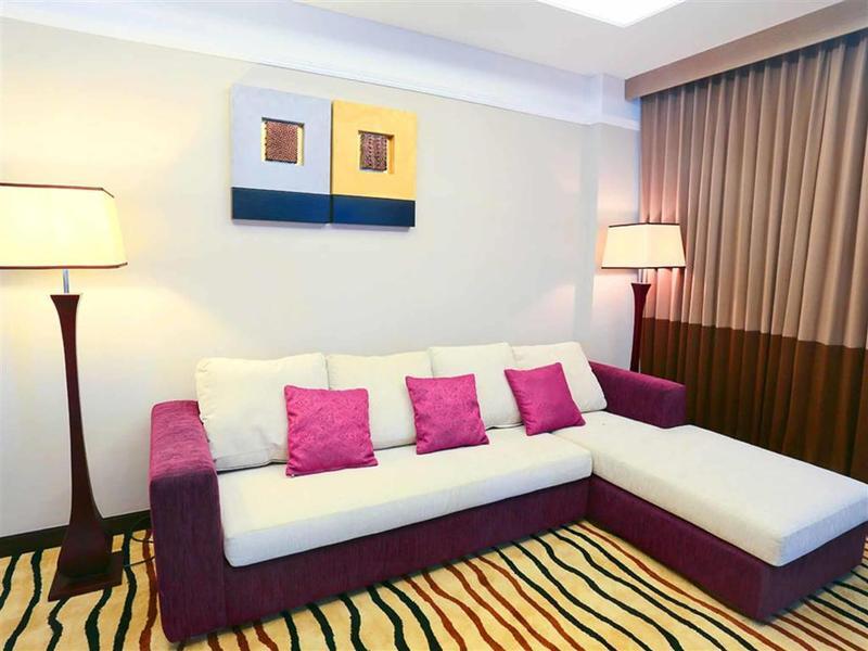 Mercure Palu Extérieur photo